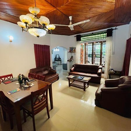 Mangala Lodge Kurunegala Extérieur photo